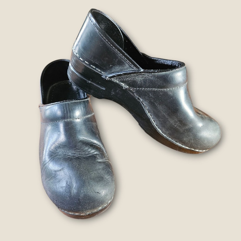 Dansko Women's Black Leather Clogs Shoes Size 38 EU Comfort Casual
